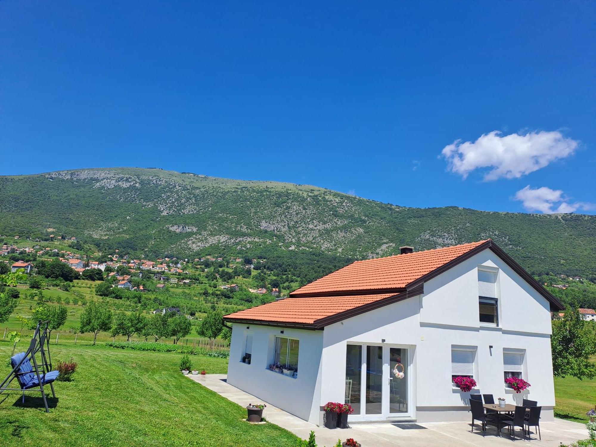 Vikendica Bruse Villa Jaklici Exterior photo